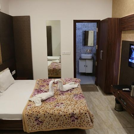 Hotel Shree Anand Dham Vrindāvan Exterior foto
